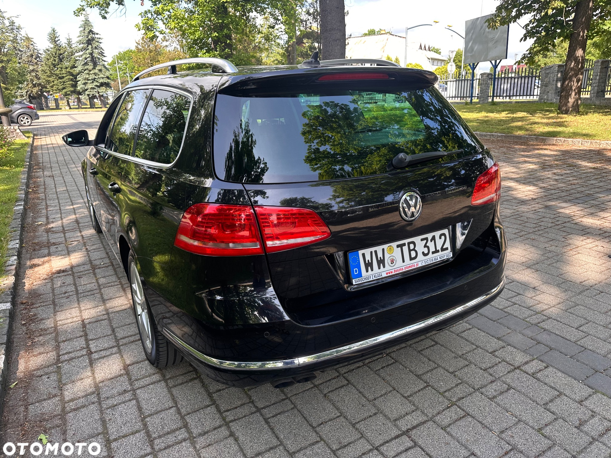 Volkswagen Passat Variant 2.0 TDI BlueMotion Technology R-Line - 27