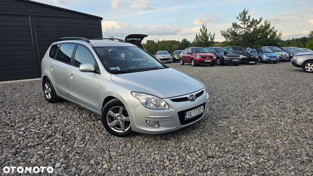 Hyundai i30 1.6 CRDi Classic + World Cup - 5