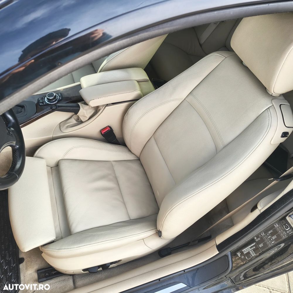 BMW Seria 3 335d Aut. Edition Exclusive - 24