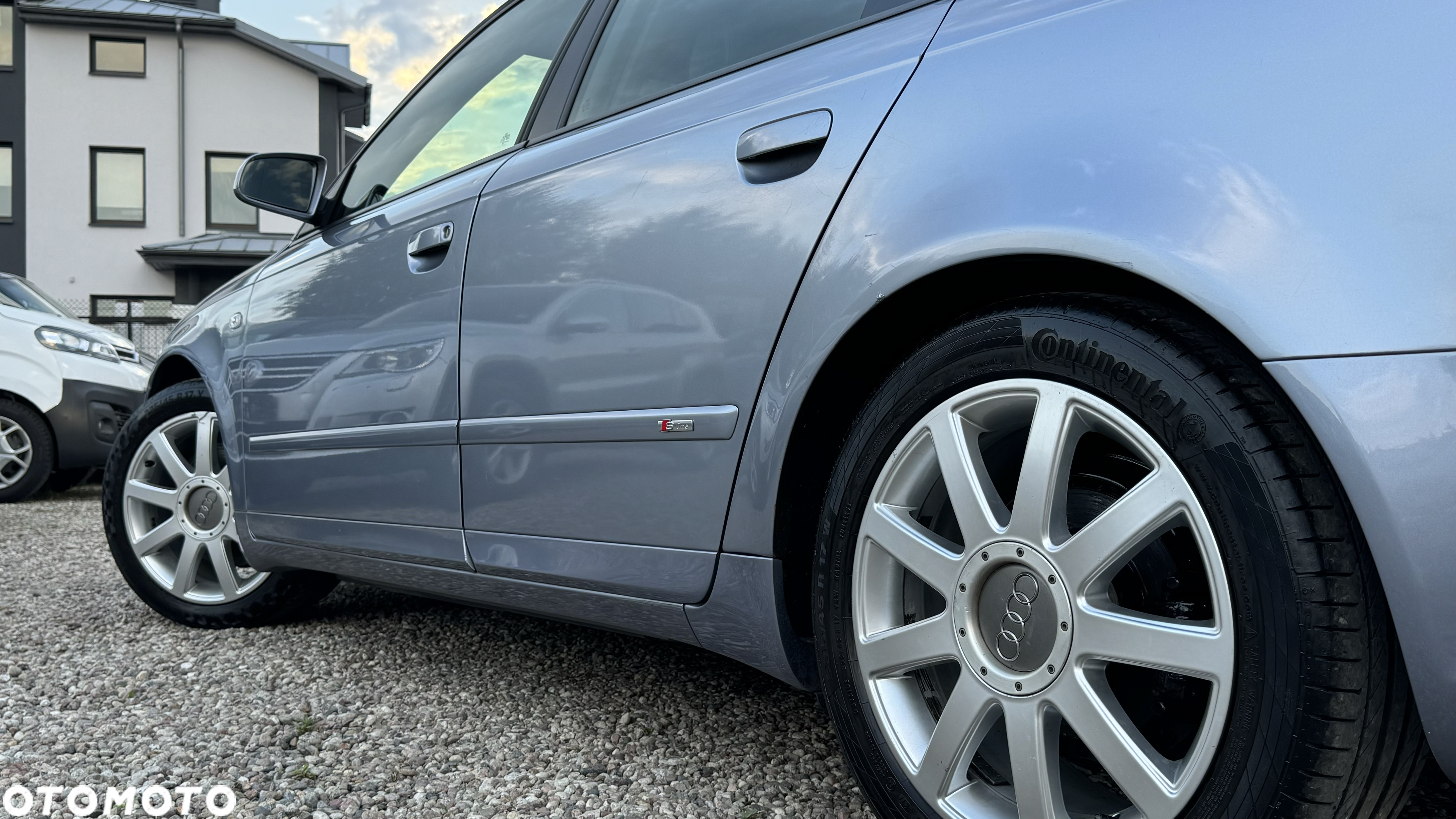 Audi A4 Avant 1.8 T - 13