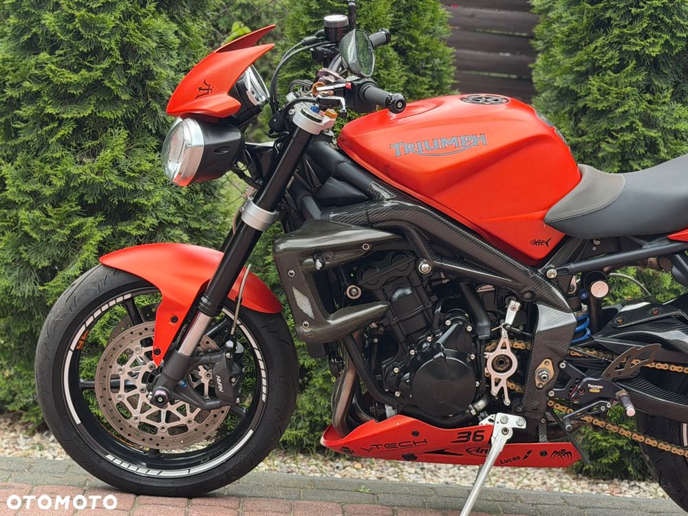 Triumph Street Triple - 19