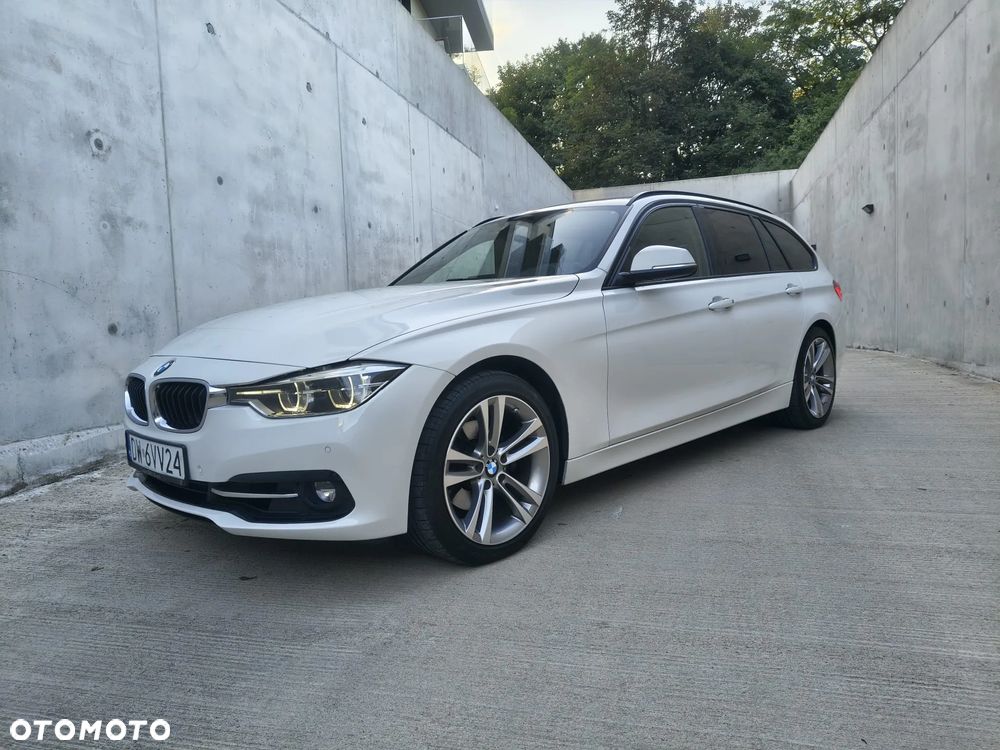 BMW Seria 3 320d Sport Line - 9