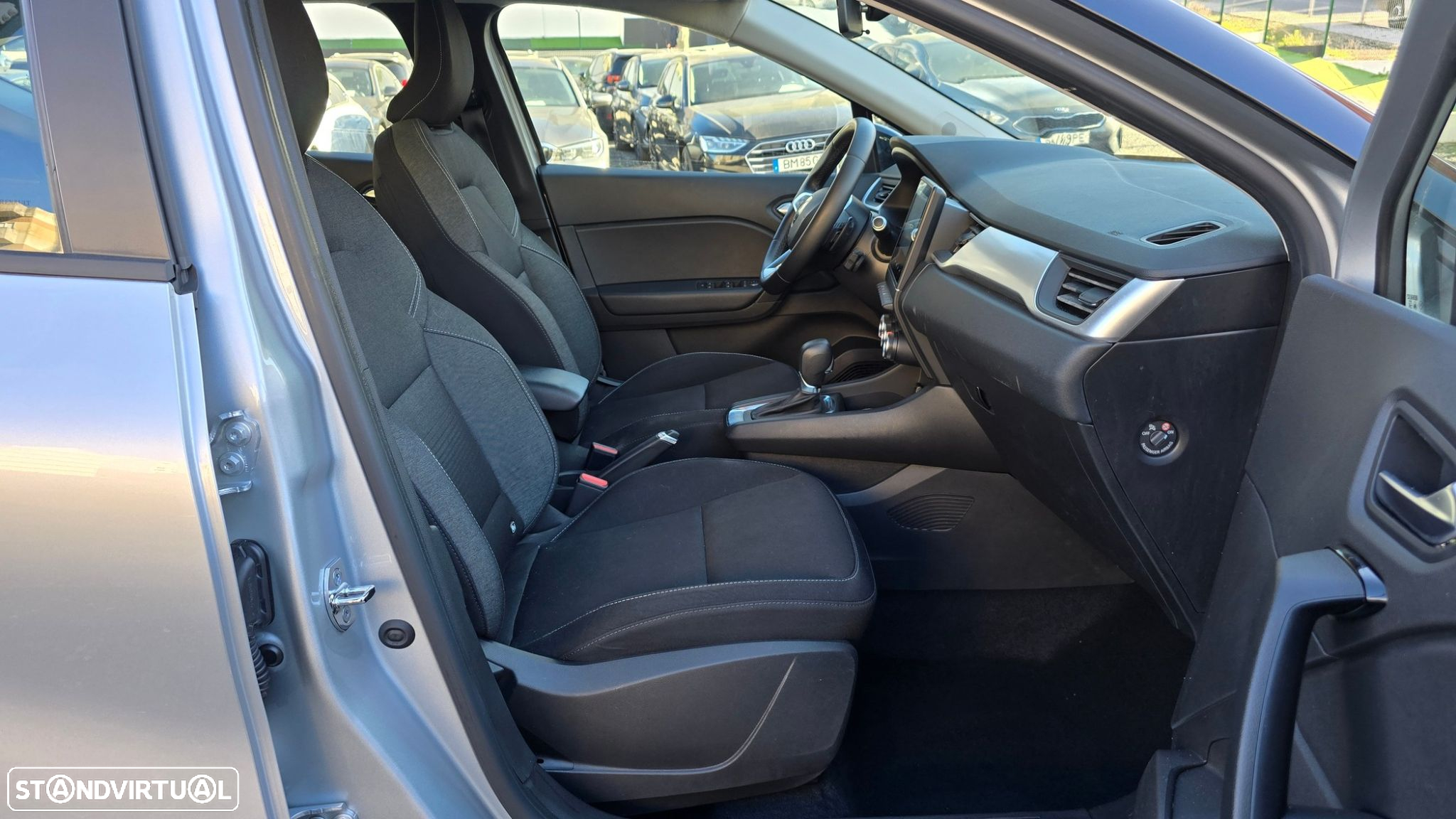 Renault Captur - 40
