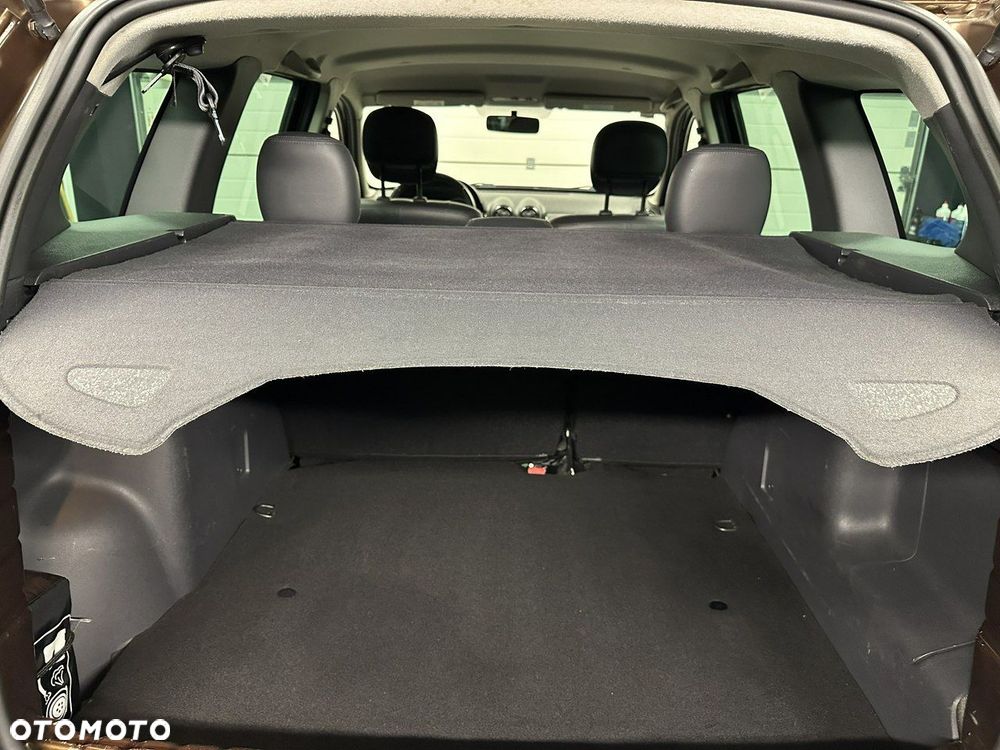 Dacia Duster 1.6 - 13