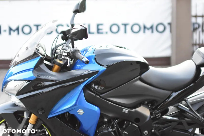 Suzuki GSX 1000 - 27