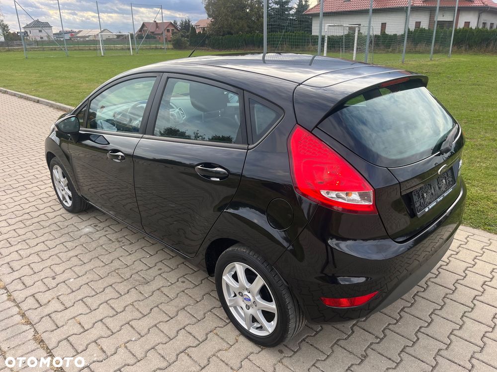 Ford Fiesta - 7