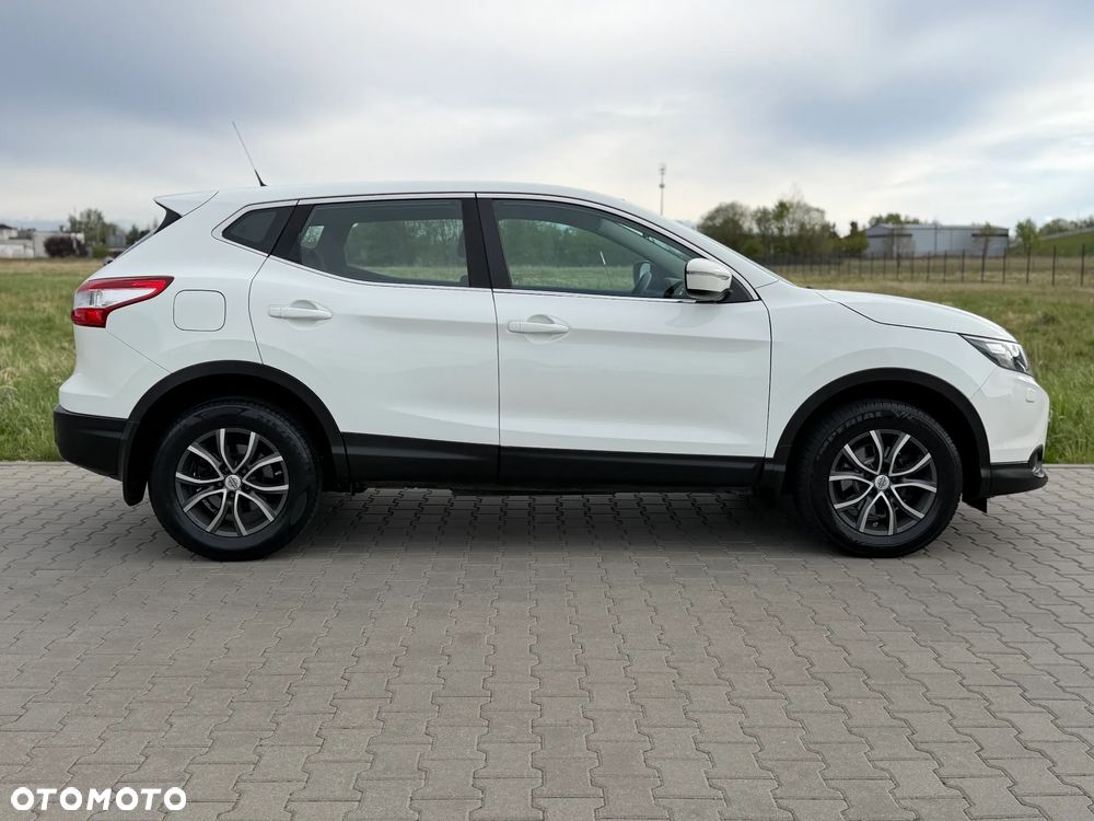 Nissan Qashqai 1.2 DIG-T Visia EU6 - 8