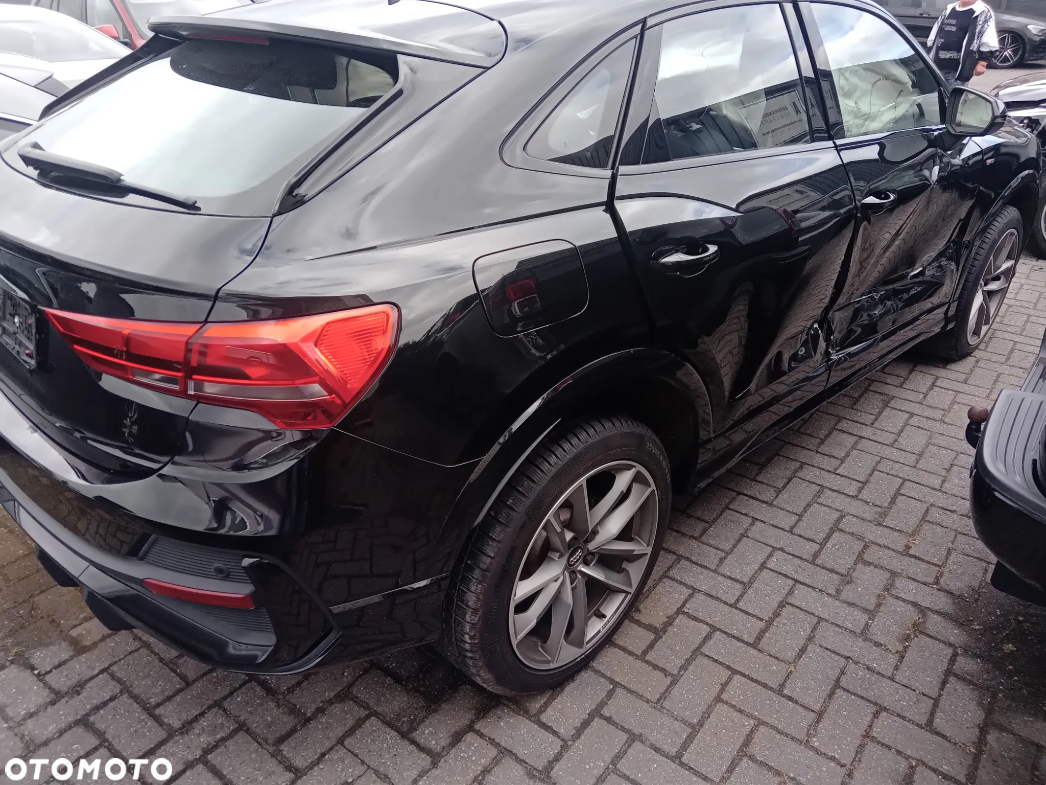 Audi Q3 Sportback 35 TDI S-Line S tronic - 3
