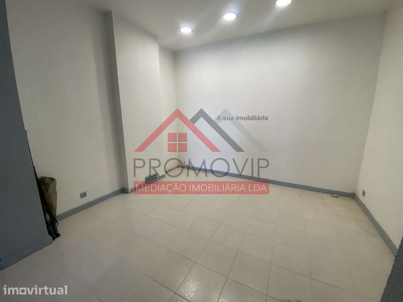 Loja Arrendamento Centro Comercial dos Carvalhais Santo Tirso - Grande imagem: 3/8