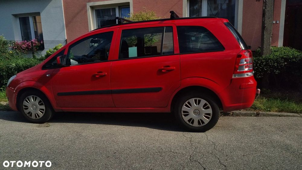 Opel Zafira 1.8 Cosmo EU5 - 3