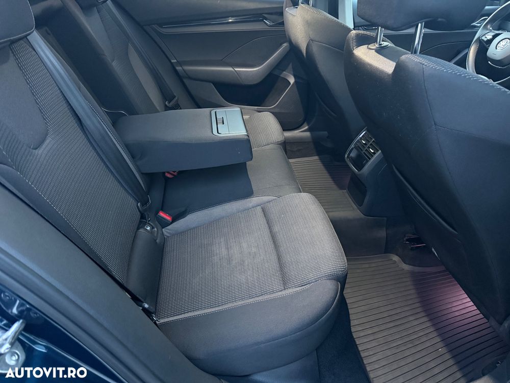 Skoda Octavia 1.5 TSI DSG MHEV Ambition - 18