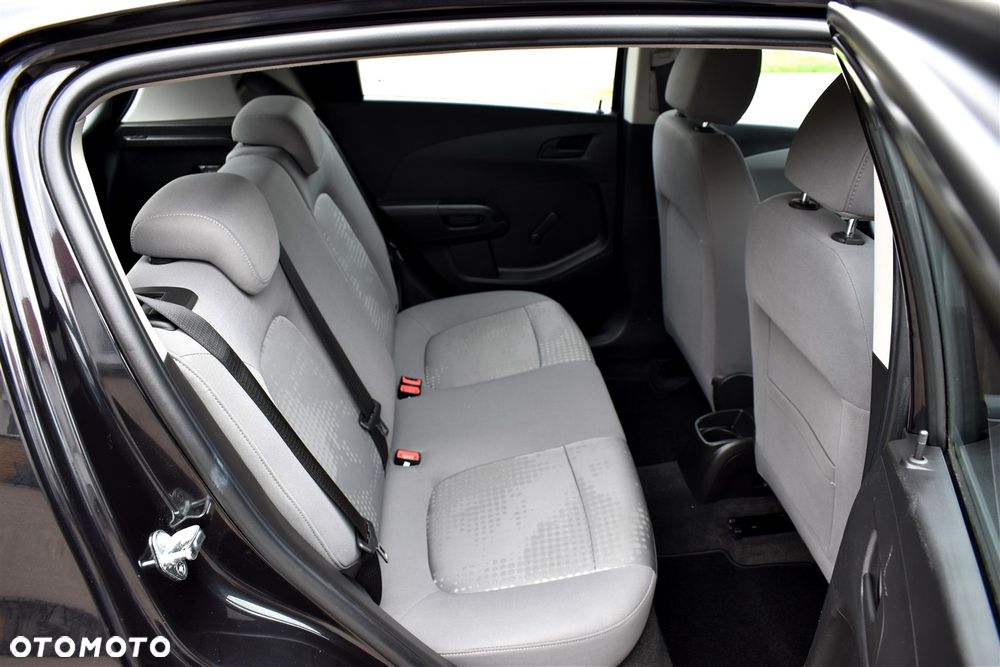 Chevrolet Aveo 1.2 LS - 25