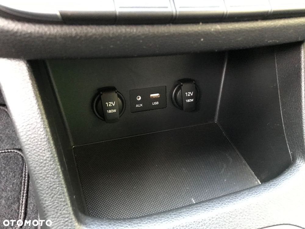 Hyundai i30 1.4 Passion Plus - 12