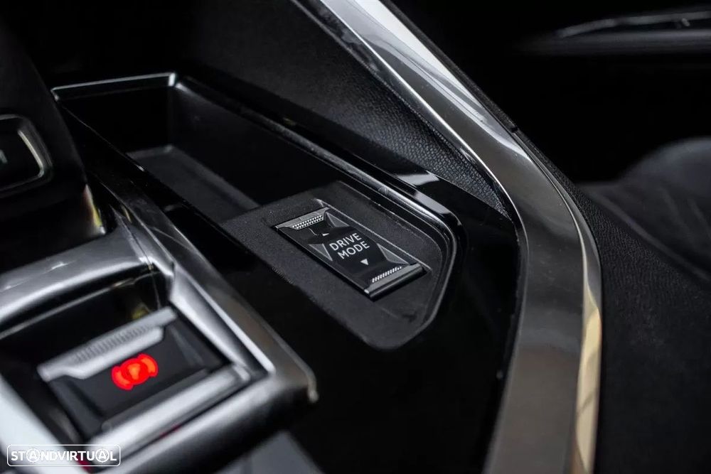 Peugeot 5008 1.5 BlueHDi GT Line EAT8 - 25