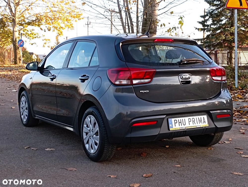 Kia Rio - 18