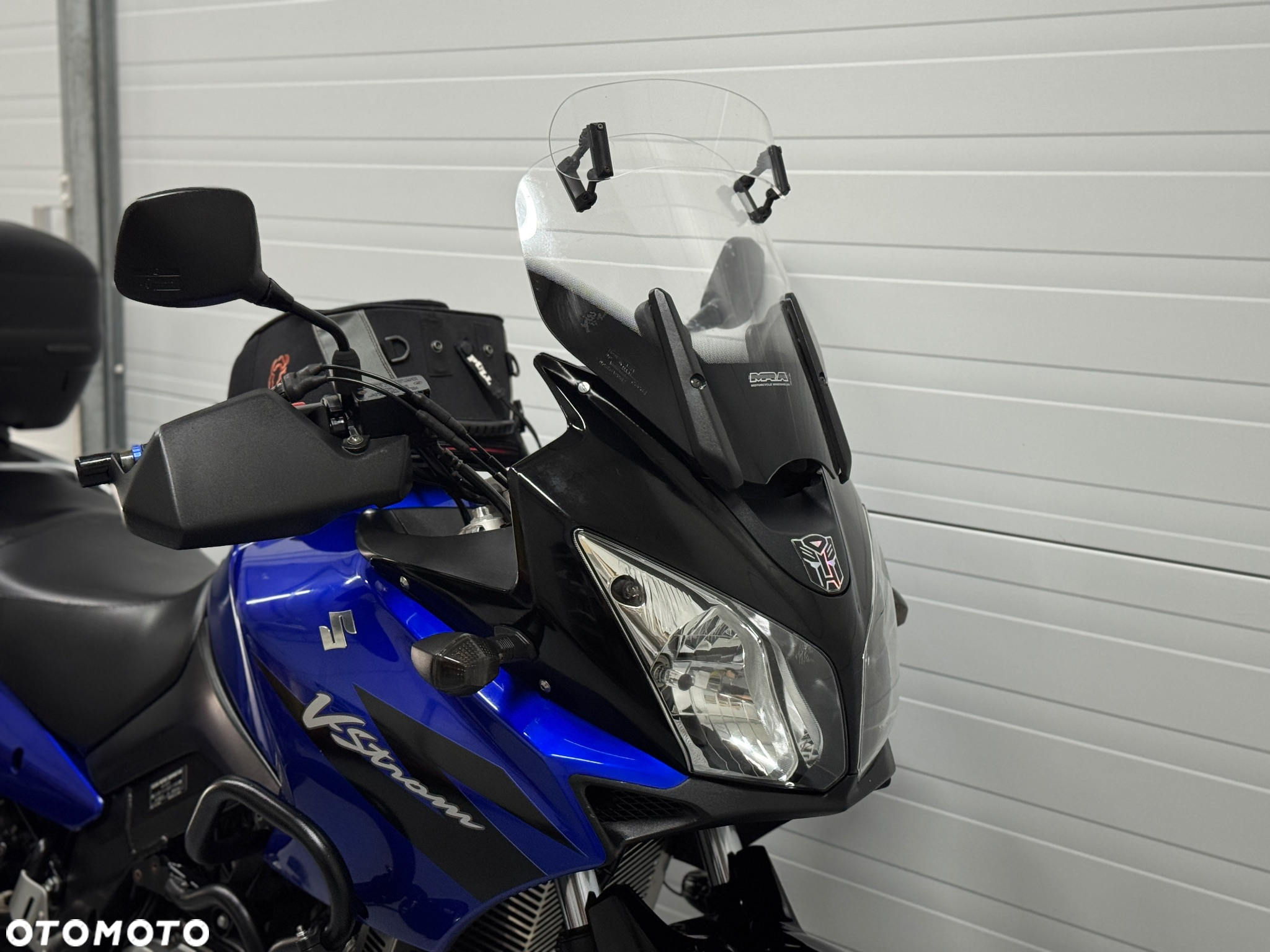 Suzuki V-STROM - 8