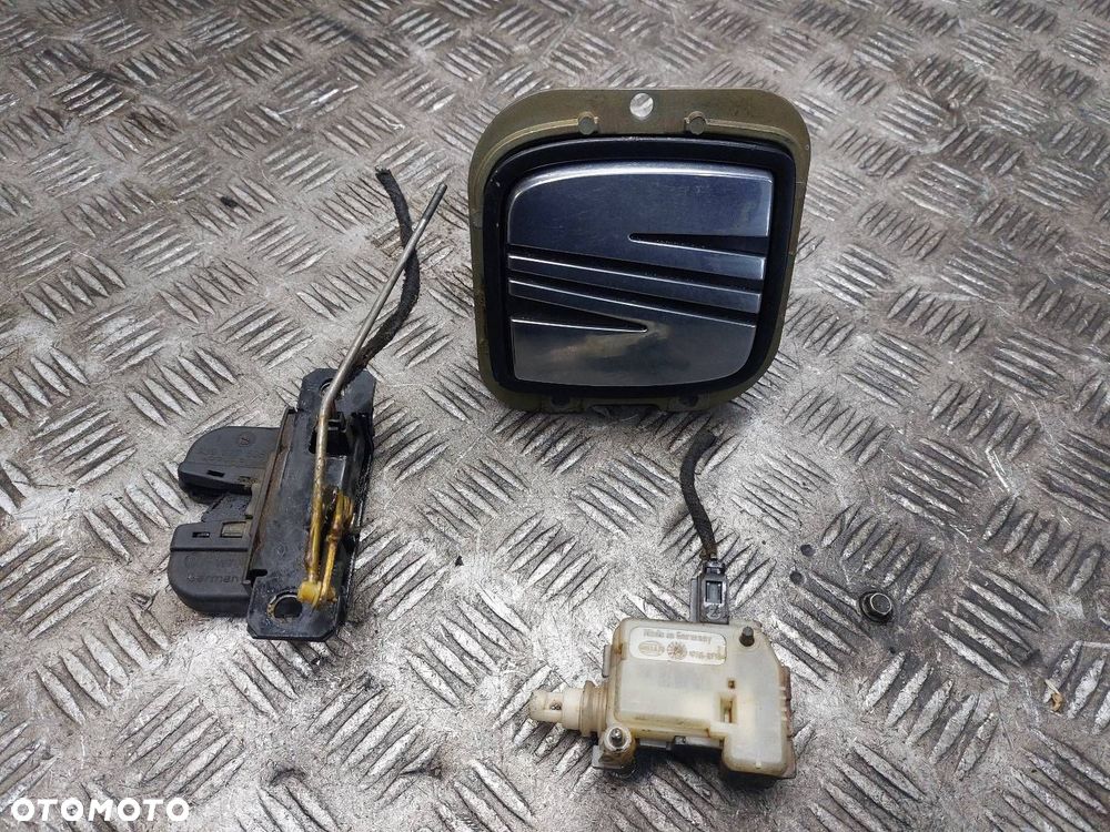 ZAMEK KLAPY BAGAŻNIKA + KLAMKA SEAT LEON I 3B9827505C - 1