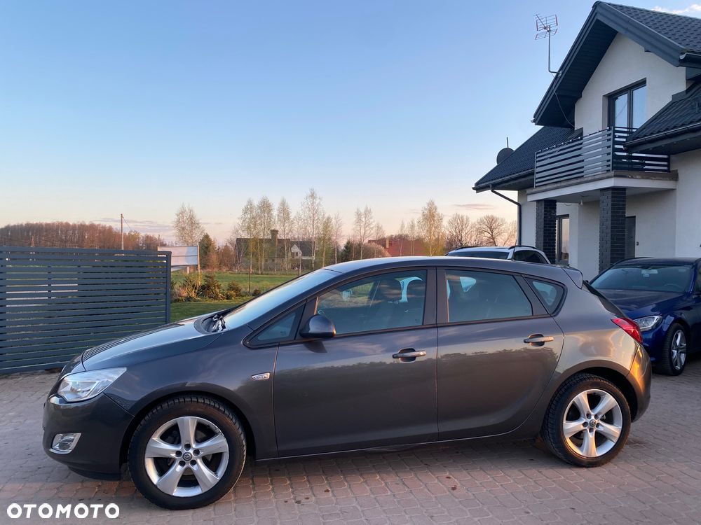 Opel Astra 1.4 - 2