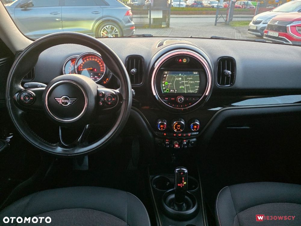 MINI Countryman Cooper D - 18