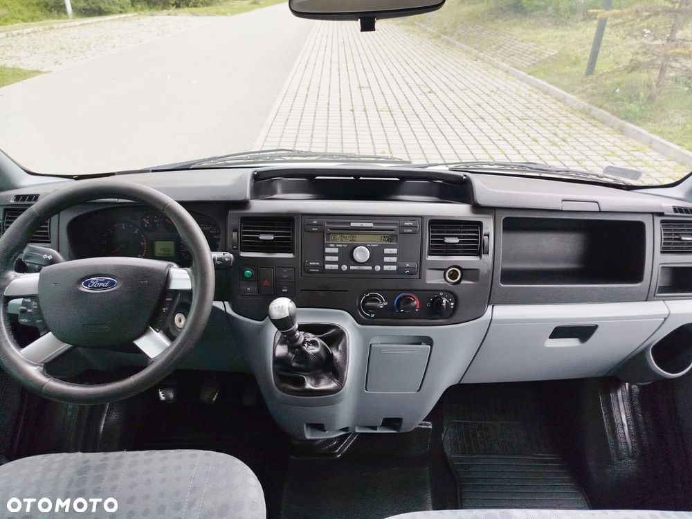 Ford Transit - 23
