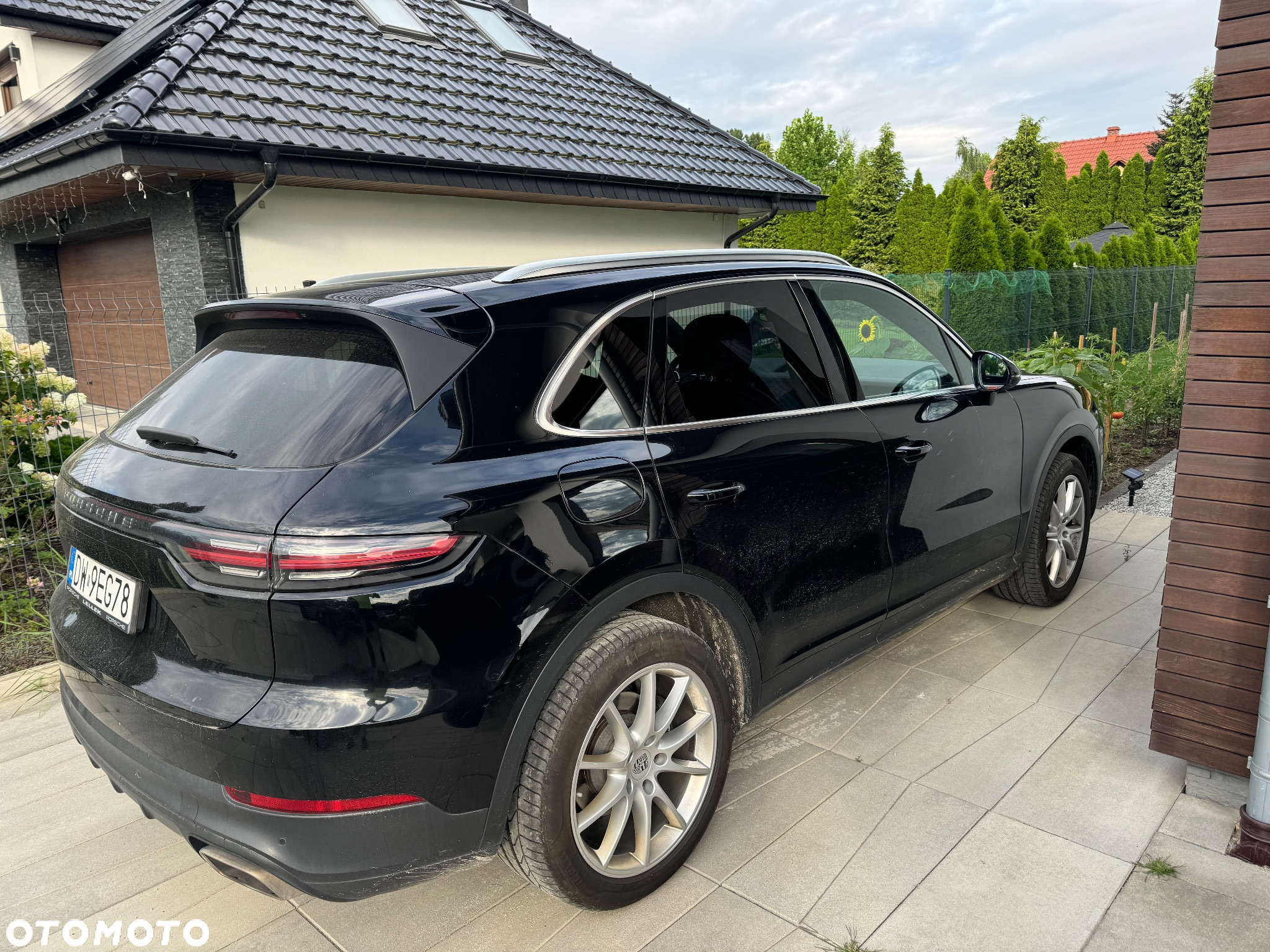 Porsche Cayenne Standard - 8