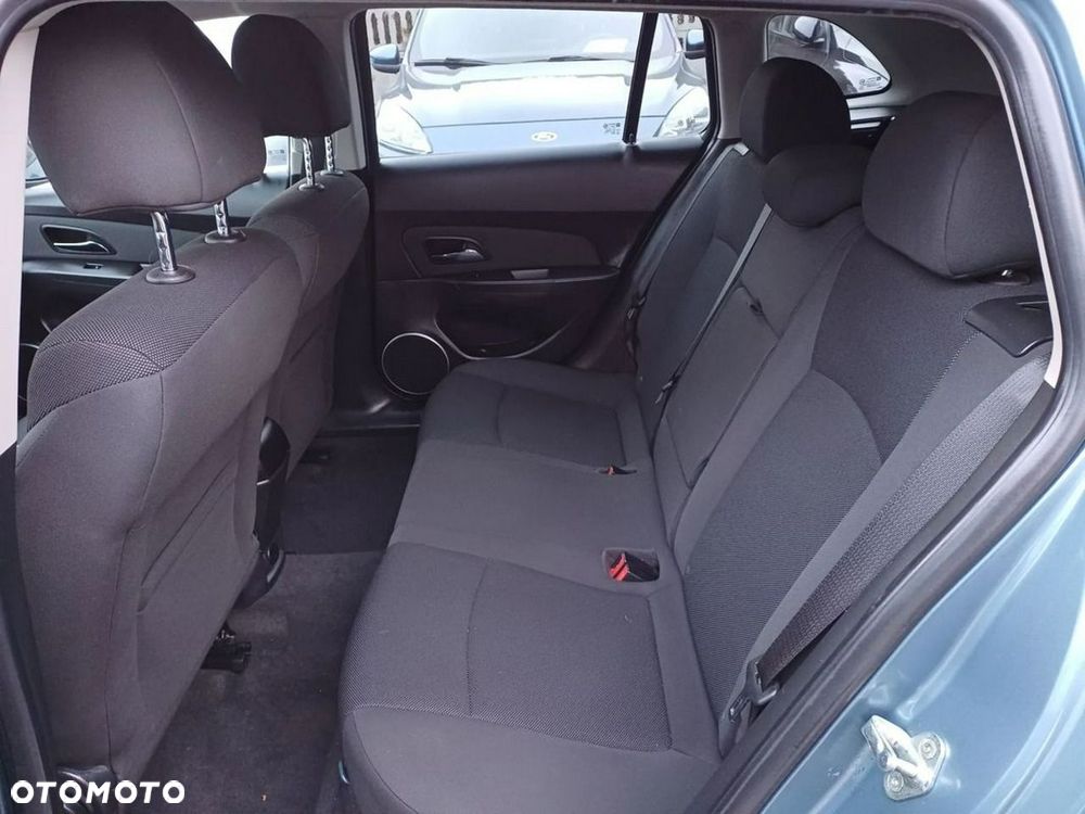 Chevrolet Cruze 1.6 LT+ - 17