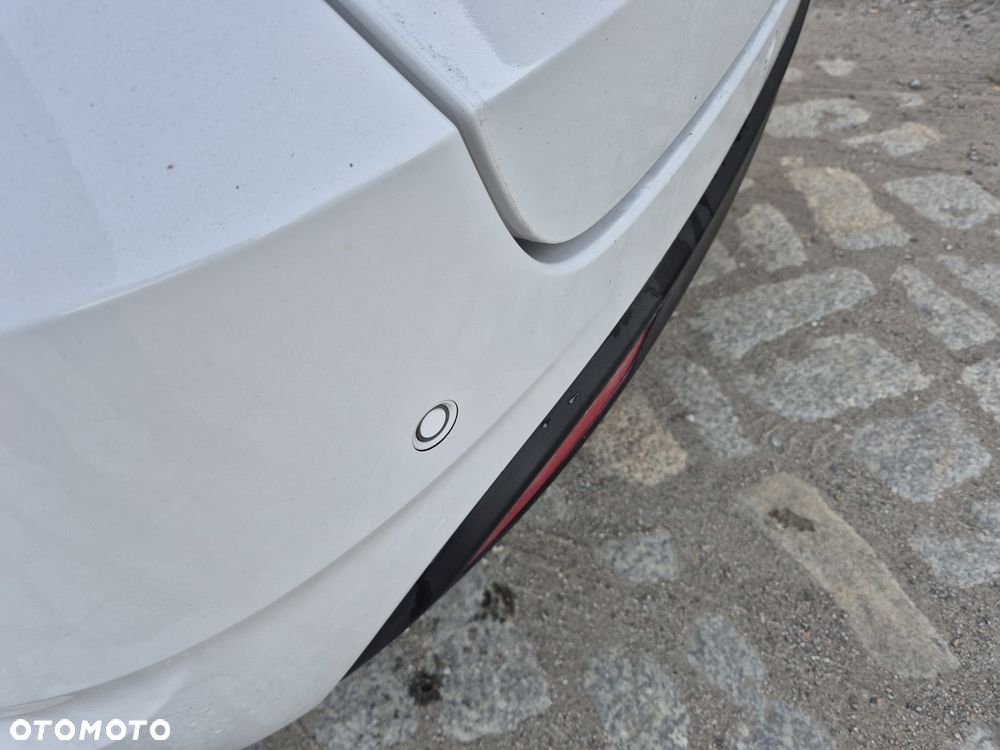 Hyundai i40 1.7 CRDi Business DCT - 13