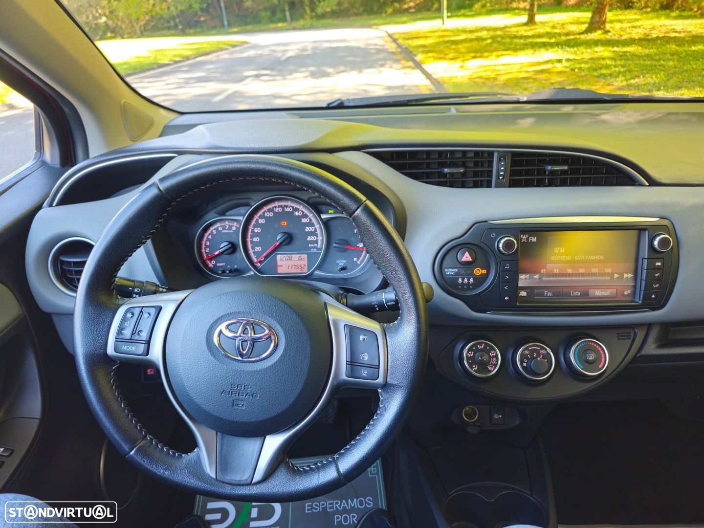 Toyota Yaris - 17