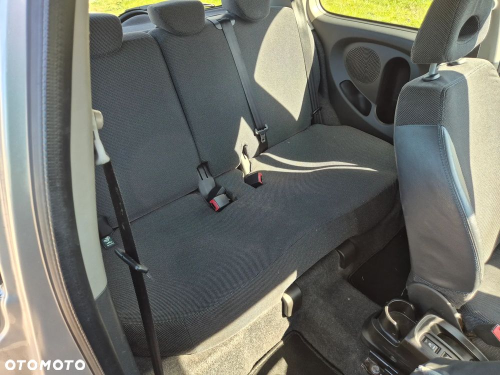 Nissan Micra - 18