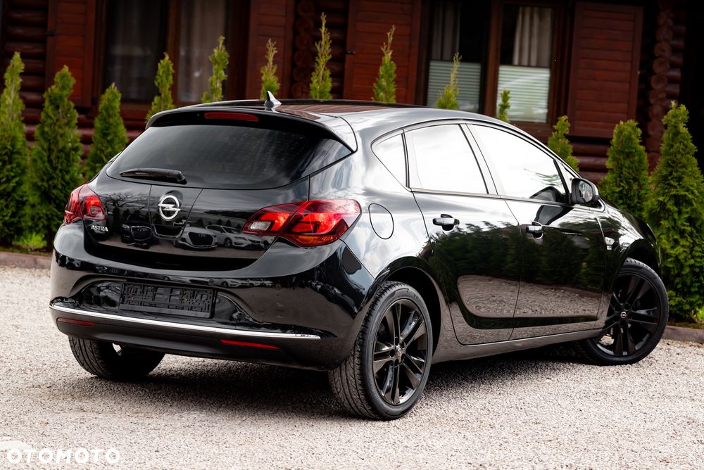 Opel Astra 1.4 Turbo - 10