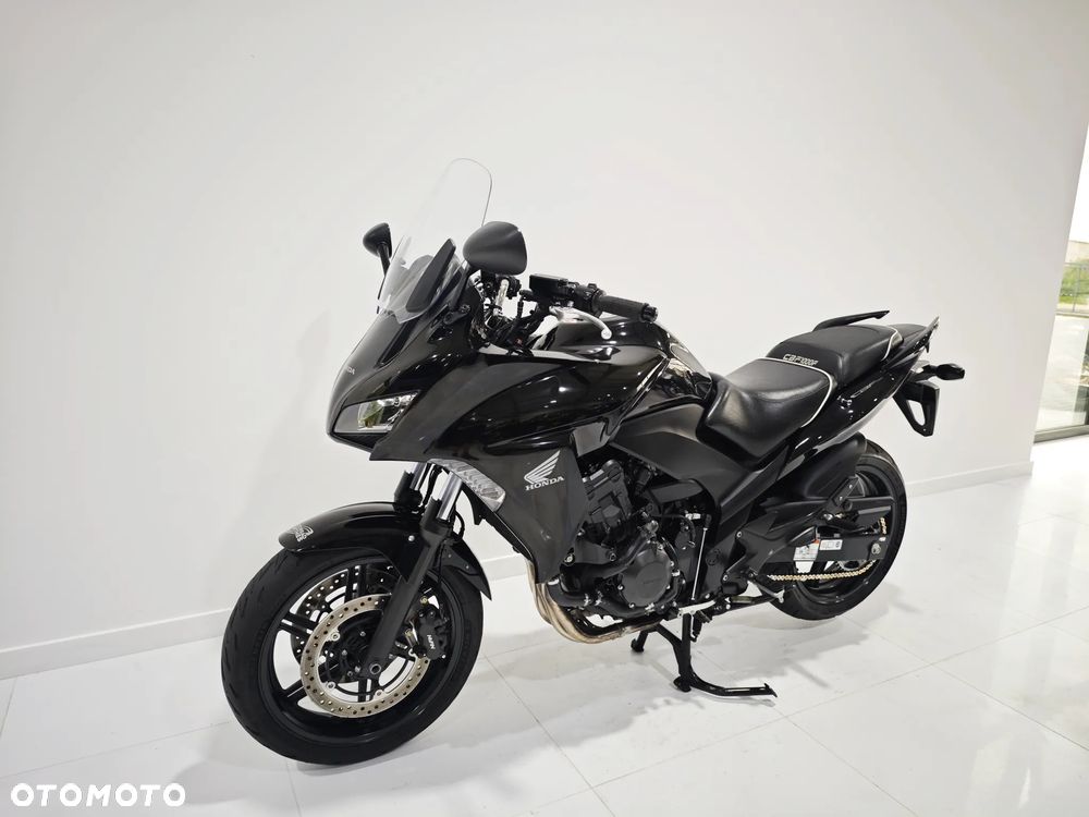 Honda CBF - 3
