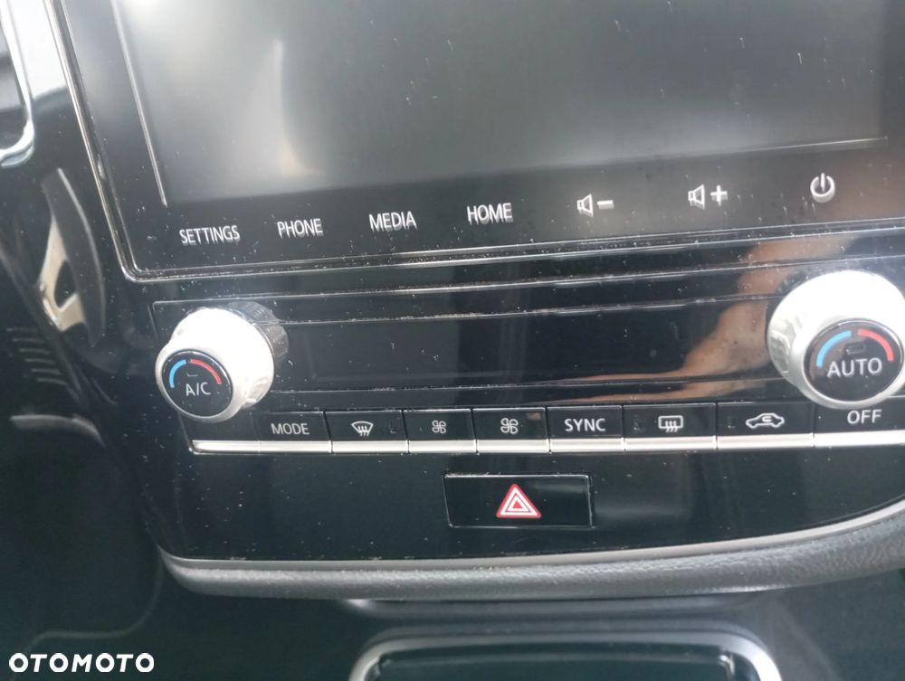 Mitsubishi Outlander - 35