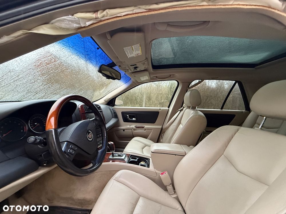 Cadillac SRX 4.6 V8 Sport Luxury AWD - 12