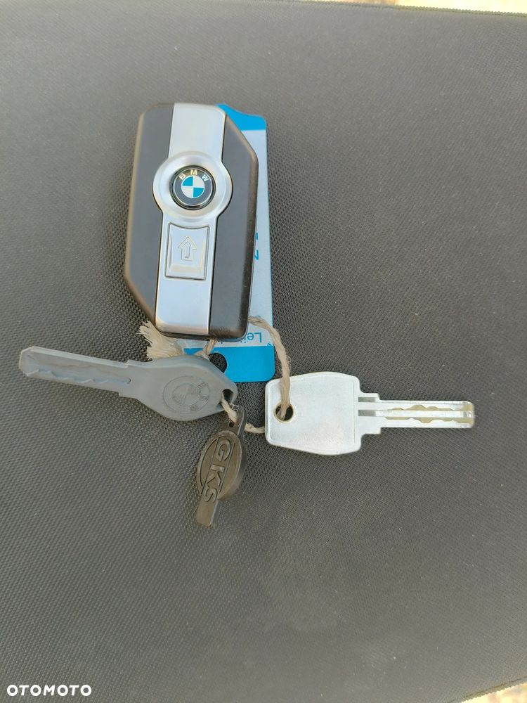 BMW F - 5