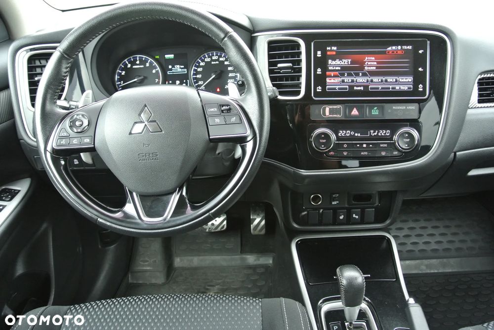 Mitsubishi Outlander 2.0 Intense 4WD CVT - 16