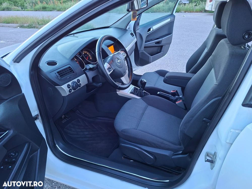 Opel Astra - 14