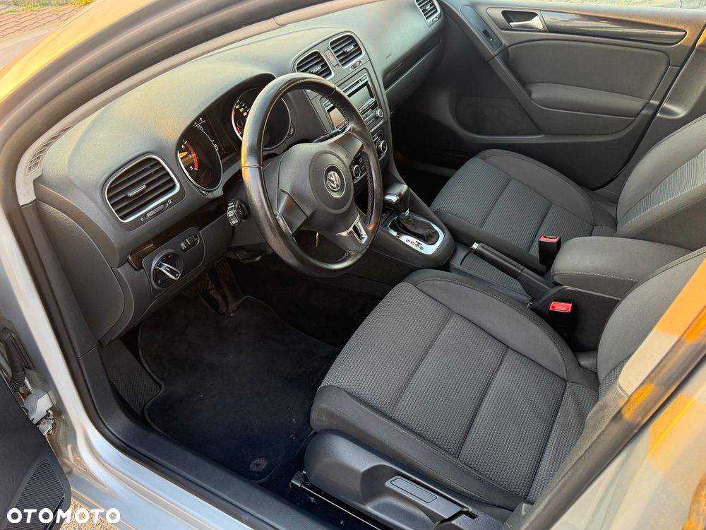 Volkswagen Golf - 16