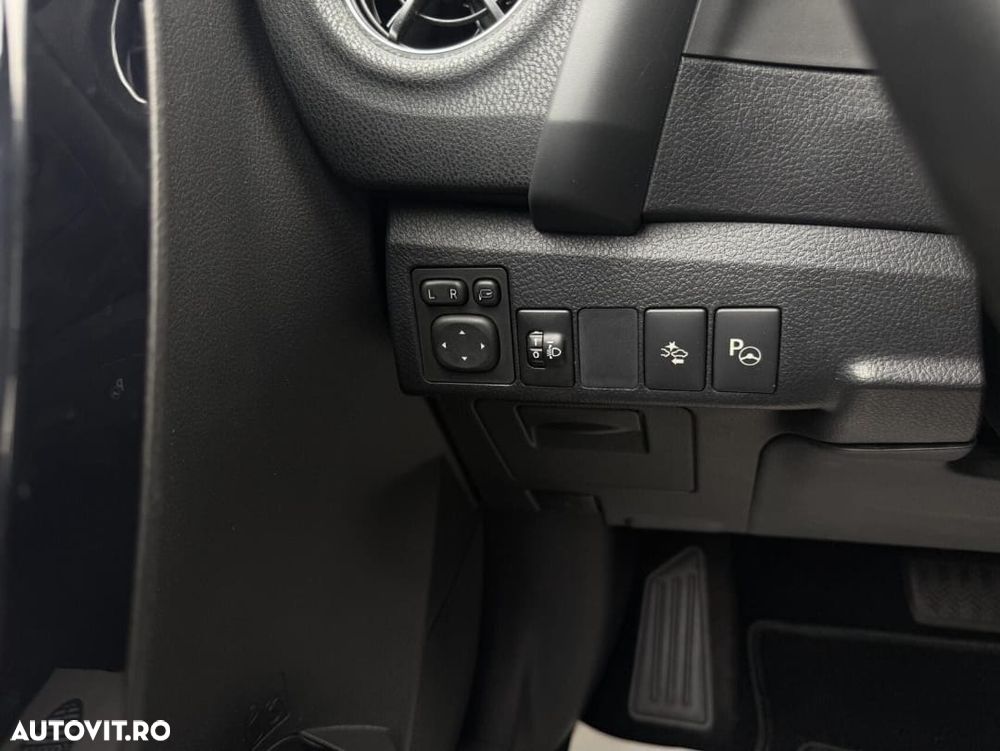 Toyota Auris 1.8 VVT-i Automatik Comfort - 12