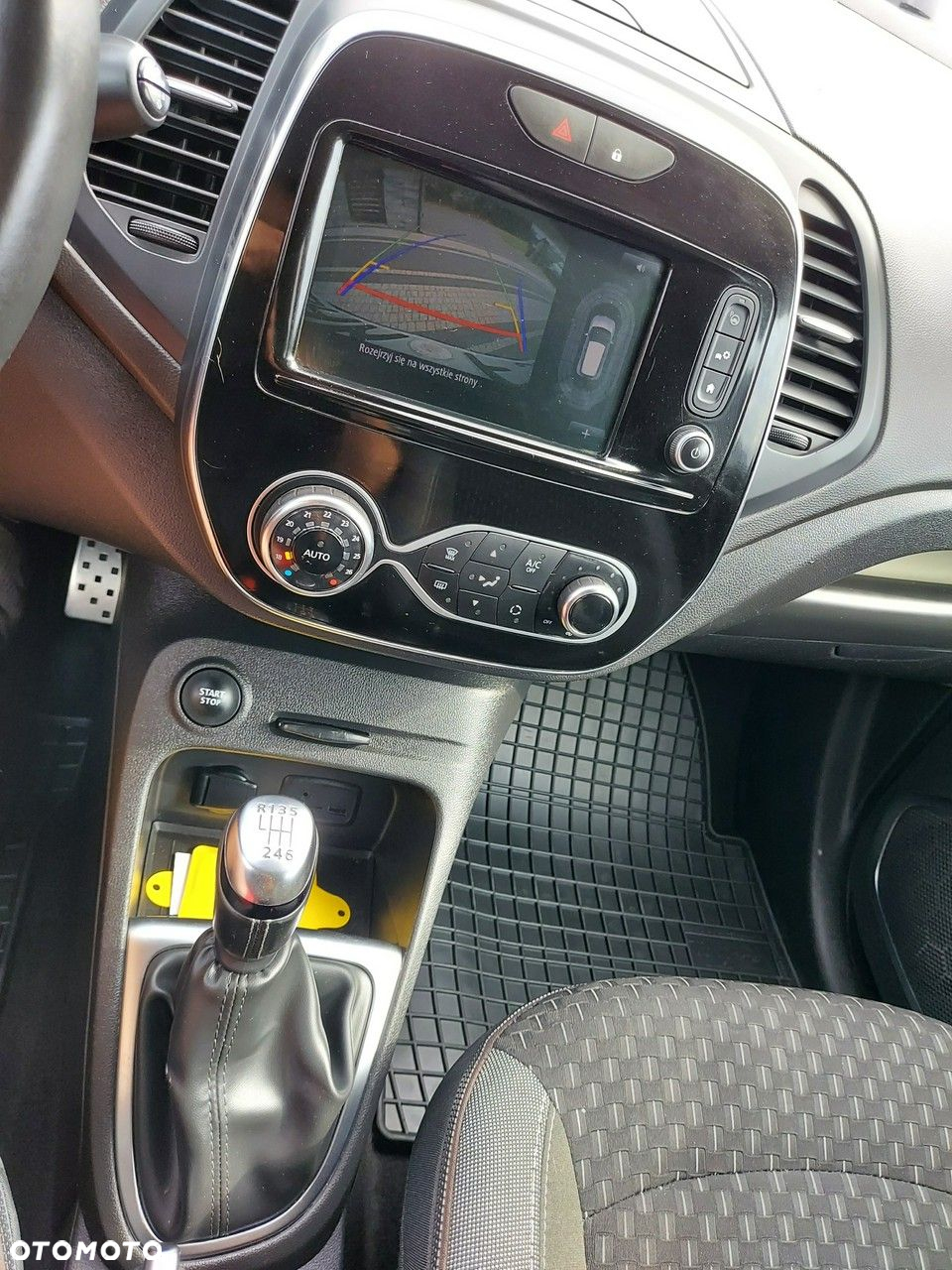 Renault Captur - 13