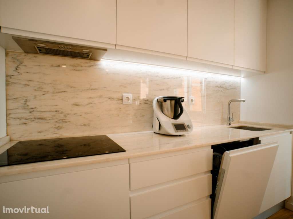 Apartamento T2 totalmente remodelado Baixa da Banheira - Grande imagem: 4/20