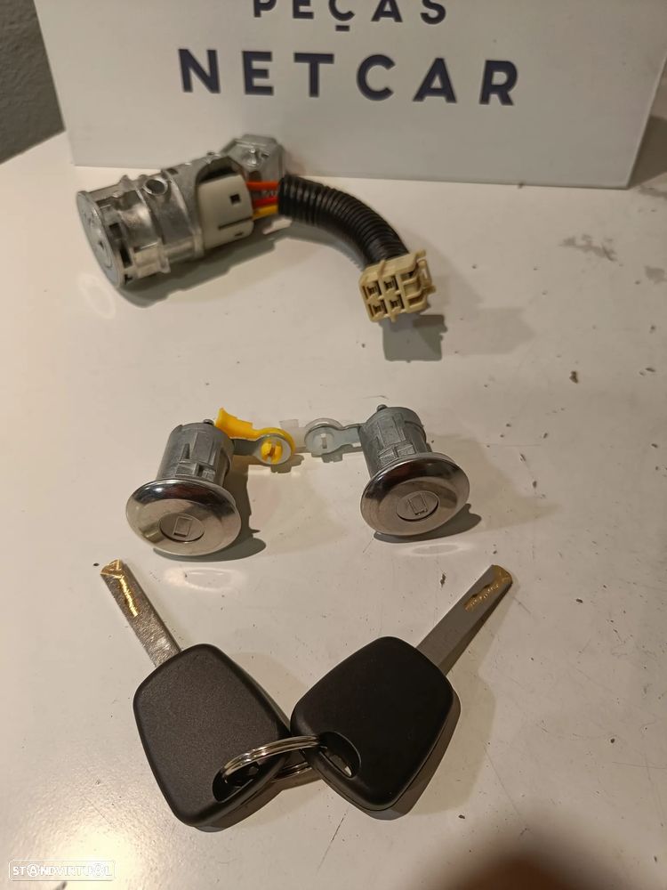 Canhão canhões ignição fechadura porta Citroen C1 2005 - / Peugeot 107 2005 - / Toyota Aygo 2005 - (novo) - 2