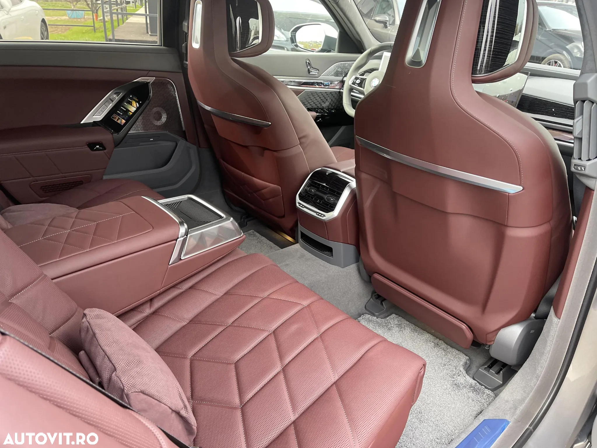 BMW Seria 7 740d xDrive MHEV - 15