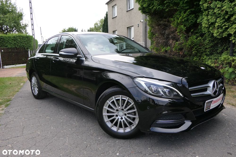 Mercedes-Benz Klasa C 180 (BlueEFFICIENCY) - 12
