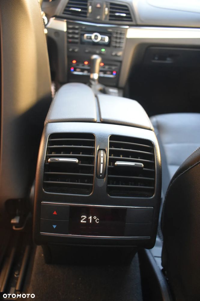 Mercedes-Benz Klasa E 350 BlueEff - 15