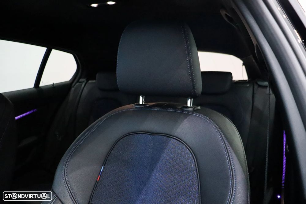 BMW 116 d Pack Desportivo M Auto - 33