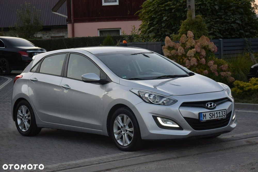 Hyundai i30 1.4 Premium - 1
