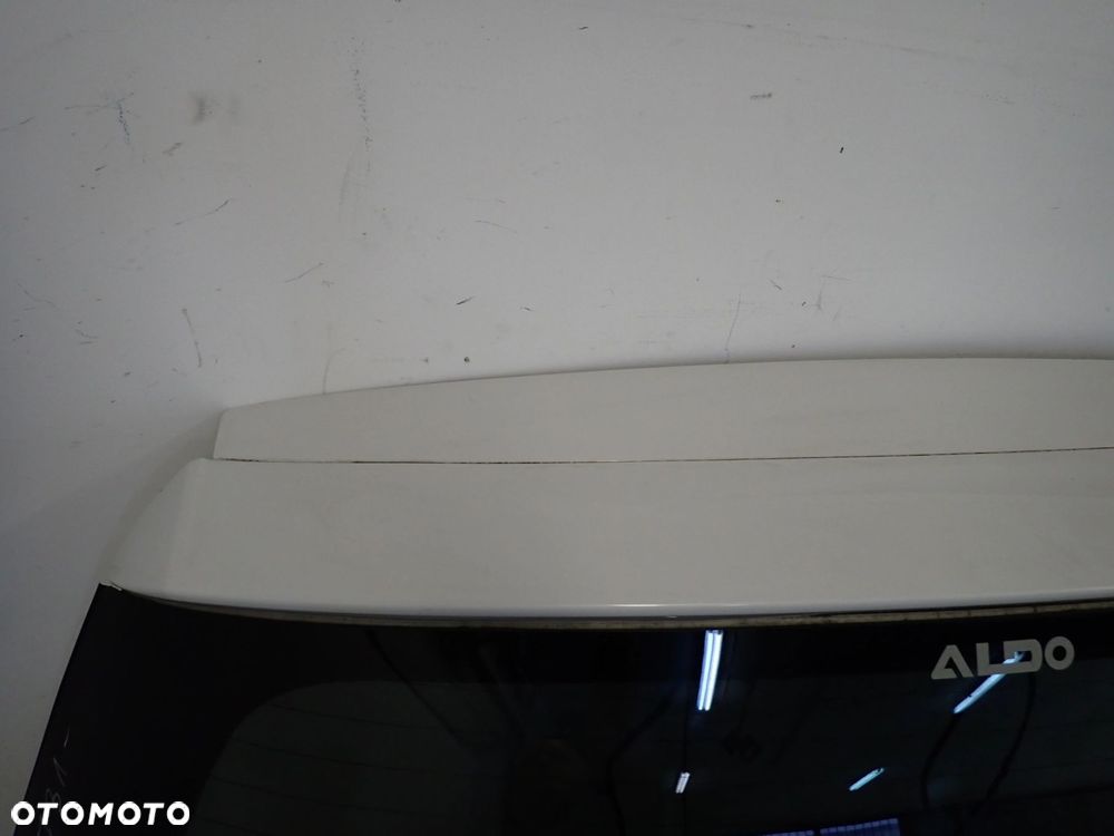 MITSUBISHI OUTLANDER II 07-12 KLAPA TYLNA BAGAŻNIKA W13 - 14