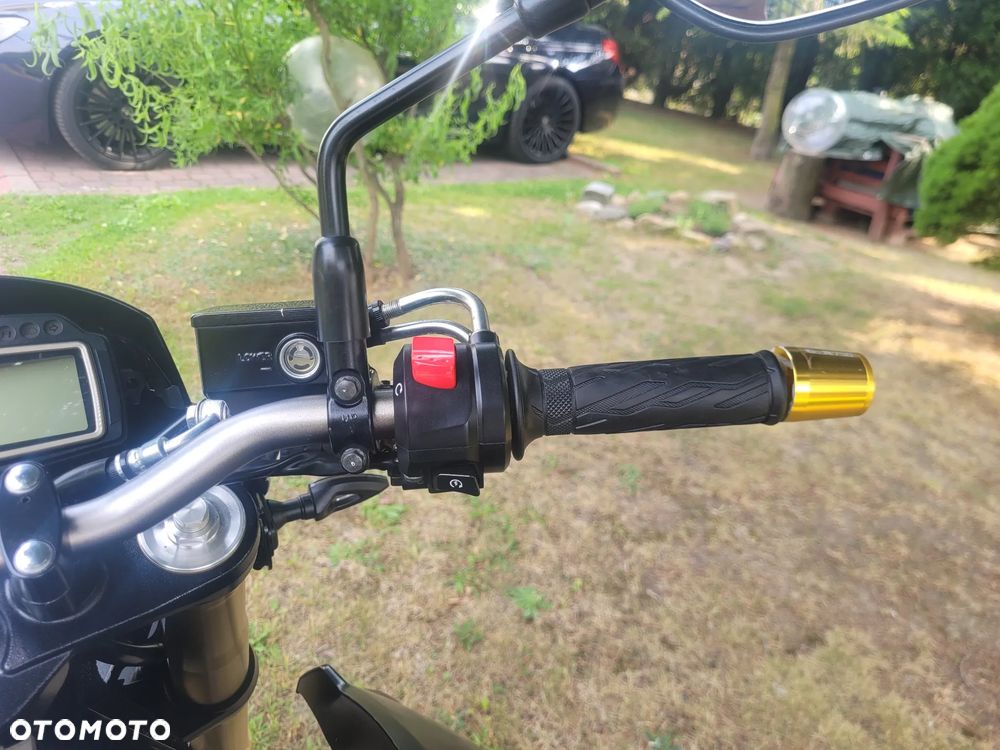 Suzuki GSR - 30