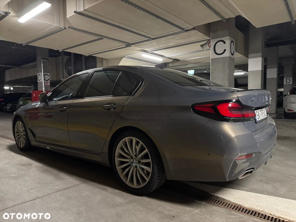 BMW Seria 5 530i xDrive mHEV M Sport sport - 11