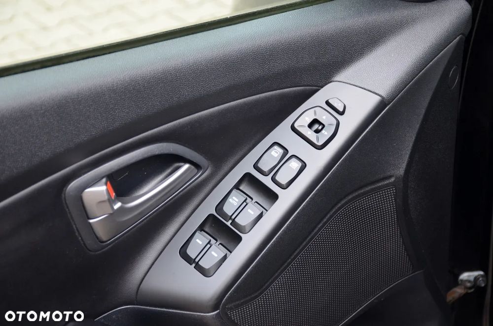 Hyundai ix35 1.6 2WD blue Style - 22